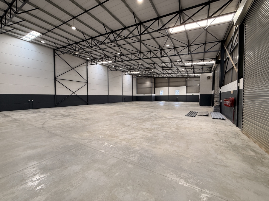 To Let Commercial Property for Rent in Rivergate Western Cape